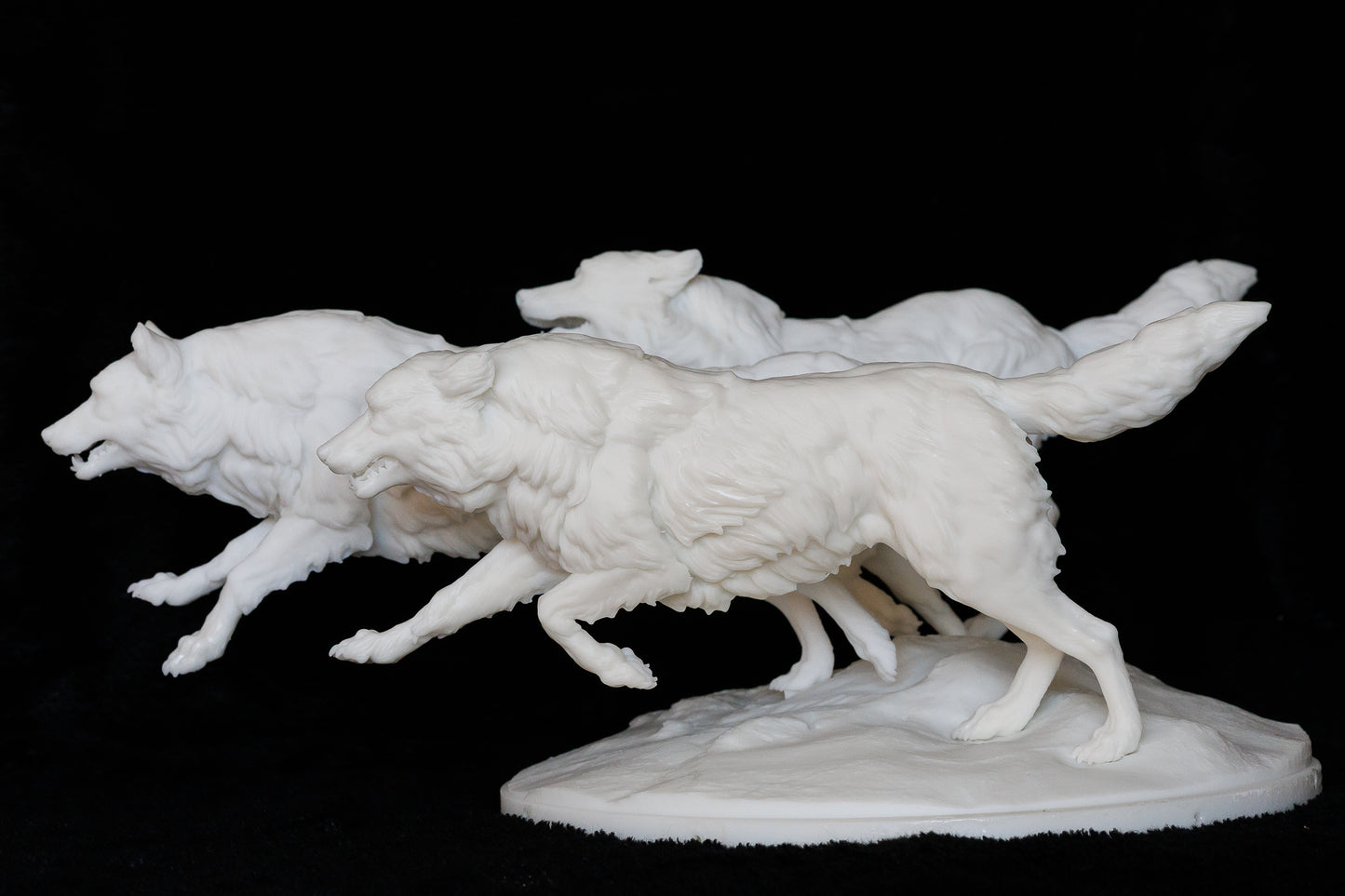 Running Arctic wolf trio - White ready to paint