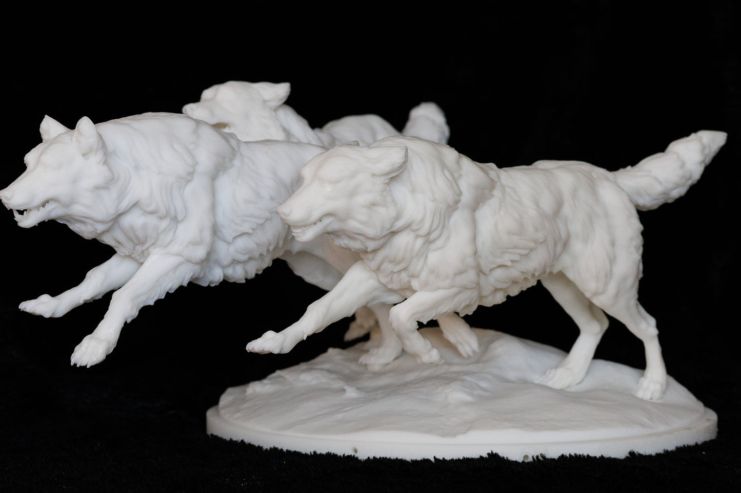 Running Arctic wolf trio - White ready to paint