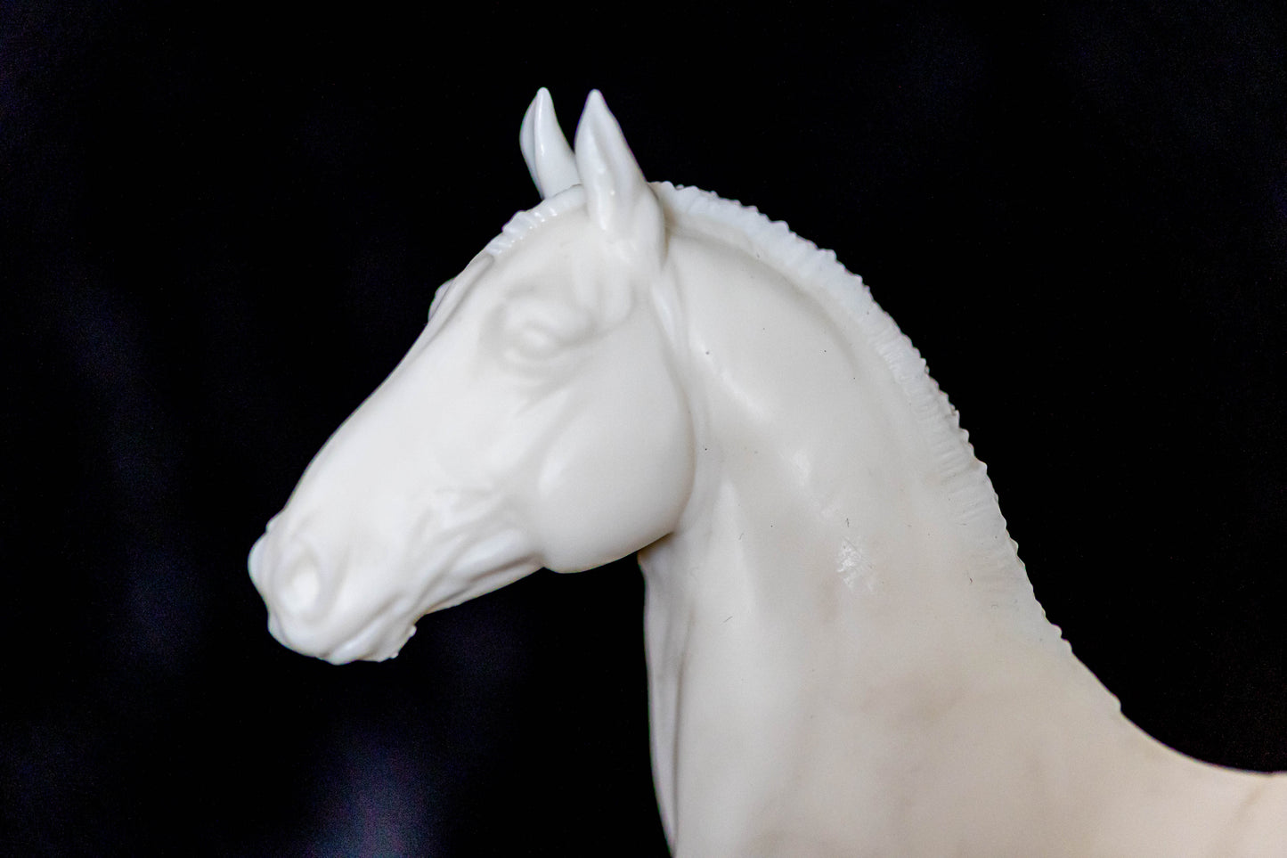 *mirrored version* Traditional scale Grade horse / Cob - White resin ready to paint - Pre - Order - LTD TO 10 COPIES