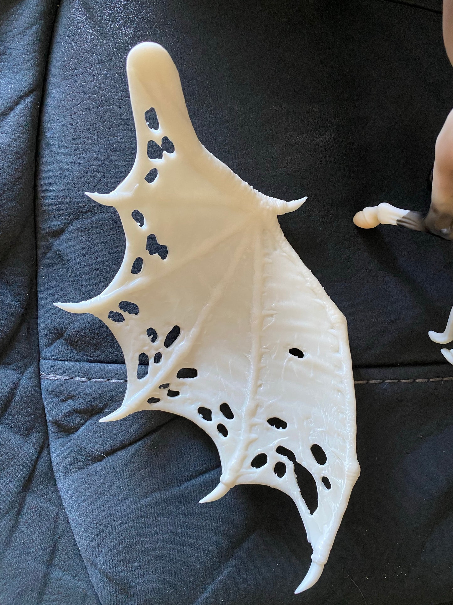 Demon Resin Wings for Model Horse Breyer / resin custom - White ready to Paint