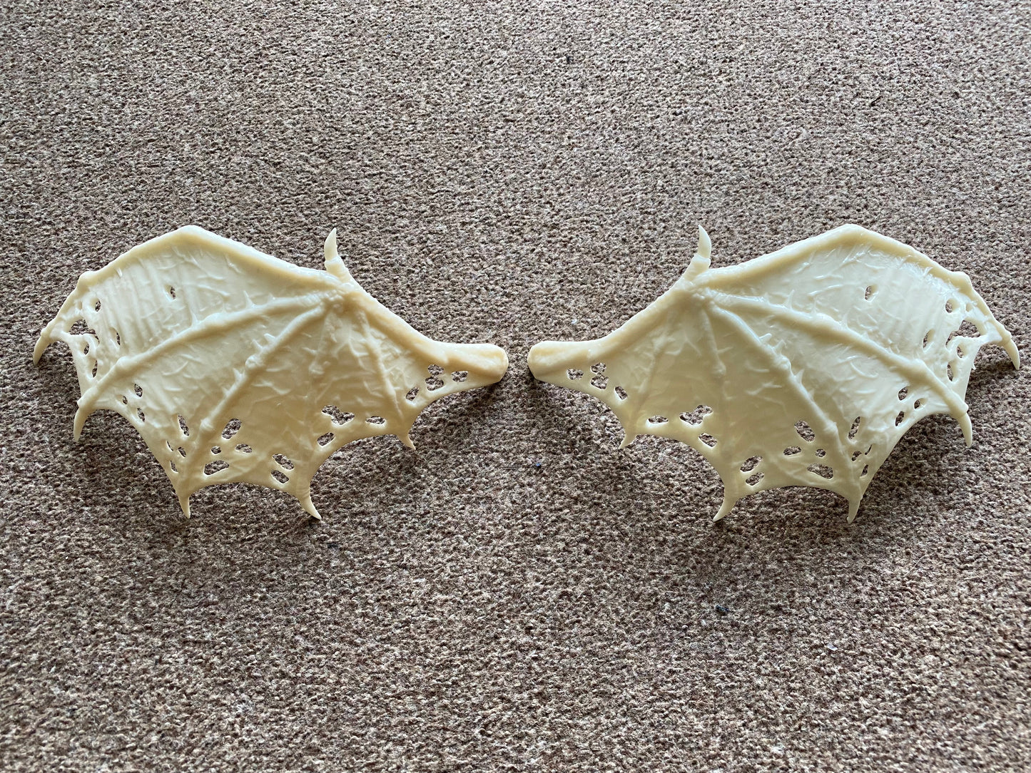 Demon Resin Wings for Model Horse Breyer / resin custom - White ready to Paint