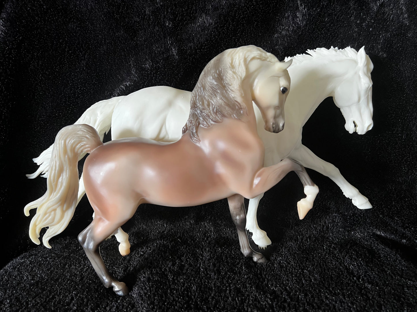 Traditional ltd to 10 Performance friendly Renegade running stallion - White resin ready to paint - Pre - Order