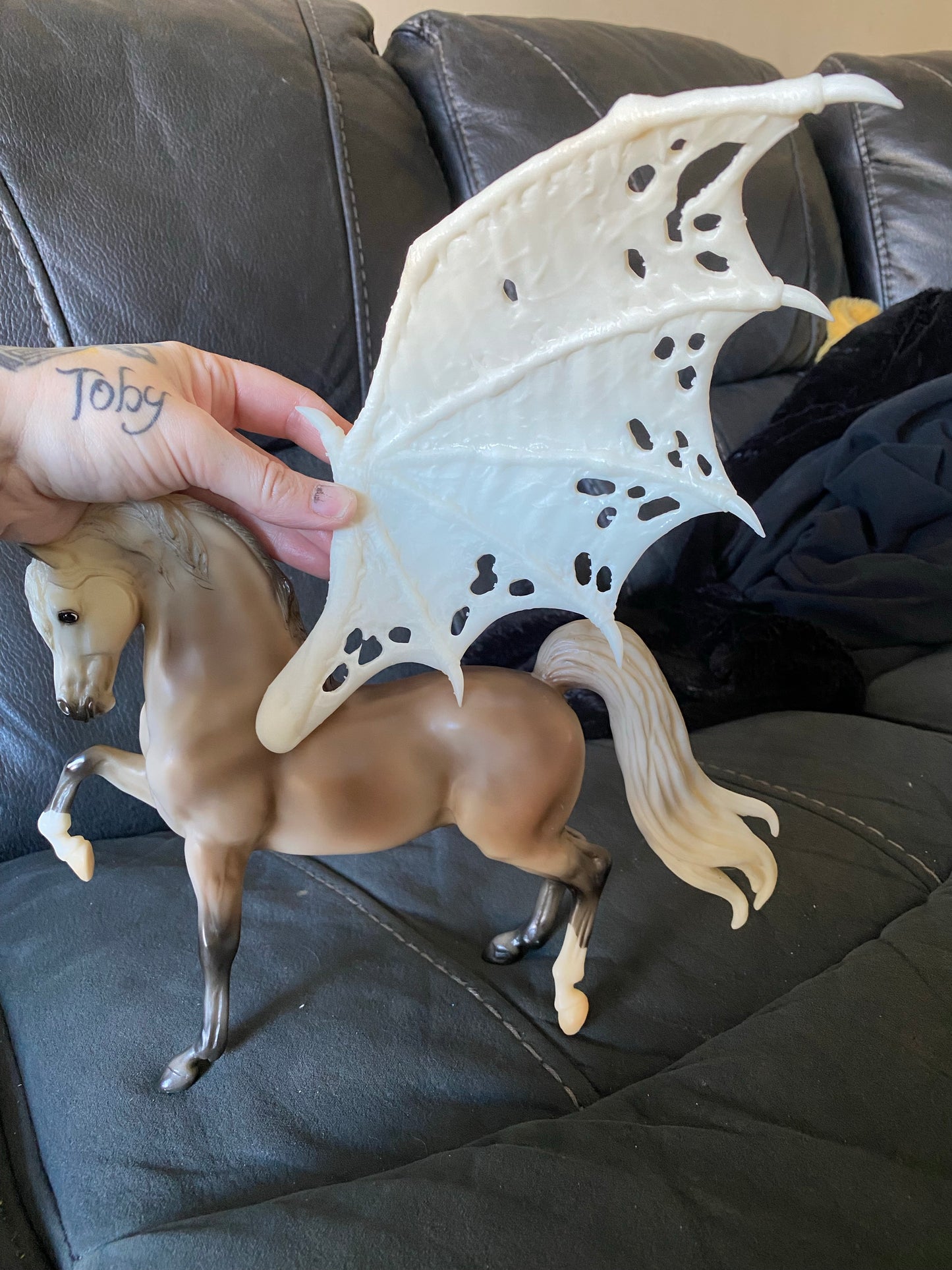 Demon Resin Wings for Model Horse Breyer / resin custom - White ready to Paint