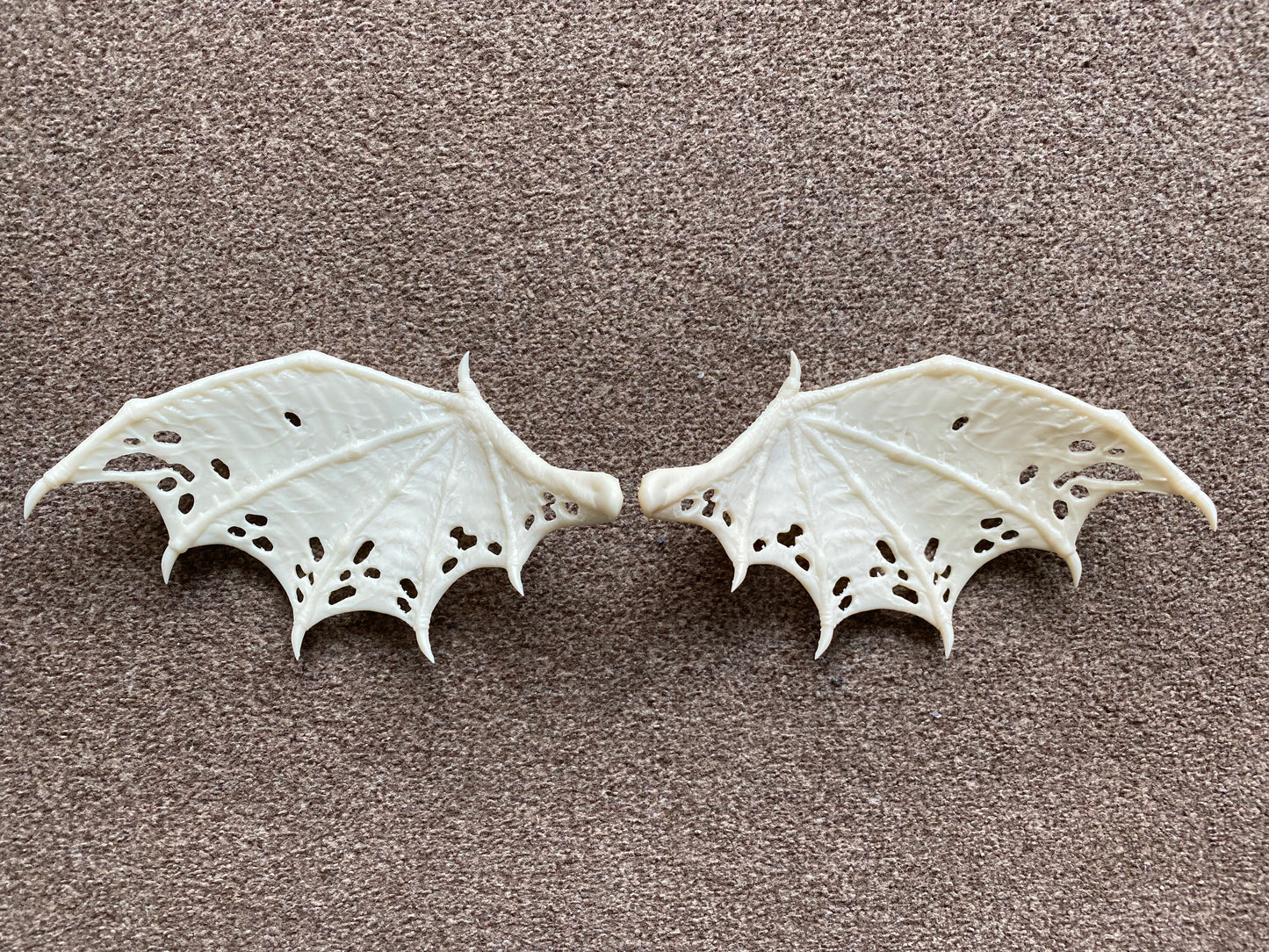 Demon Resin Wings for Model Horse Breyer / resin custom - White ready to Paint