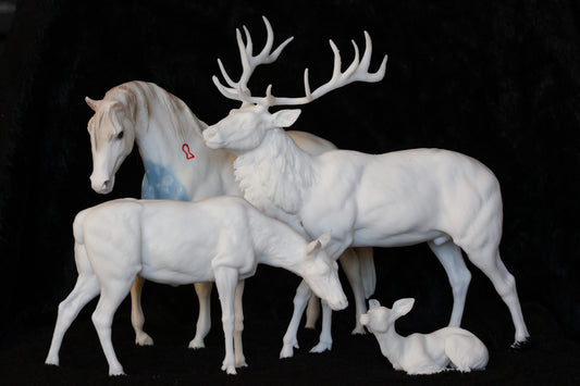 model horse companion animal Red deer Set 3 Resin ready to paint Traditional Scale artist resin figurines