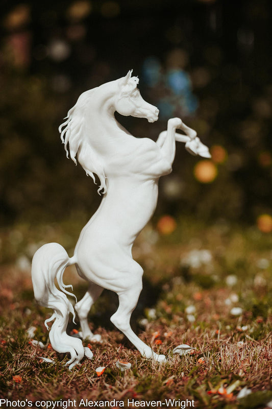 Arabian stallion rearing model Horse artist resin - White resin figurine - Unpainted