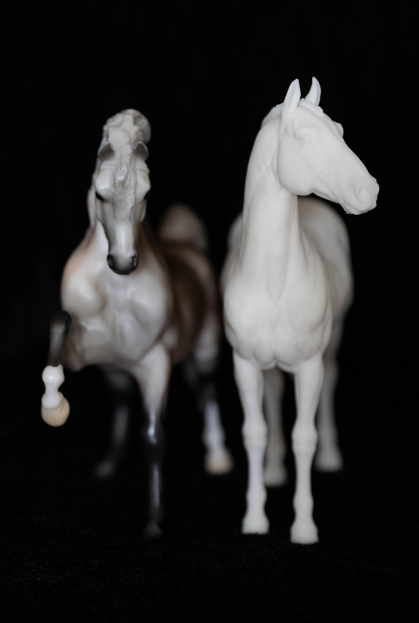 *mirrored version* Traditional scale Grade horse / Cob - White resin ready to paint - Pre - Order - LTD TO 10 COPIES