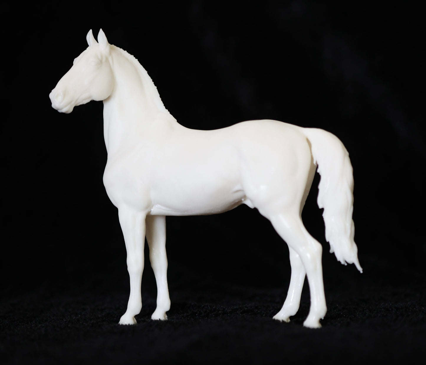 Classic scale Grade horse / Cob "Brutus" - White resin ready to paint - Pre - Order