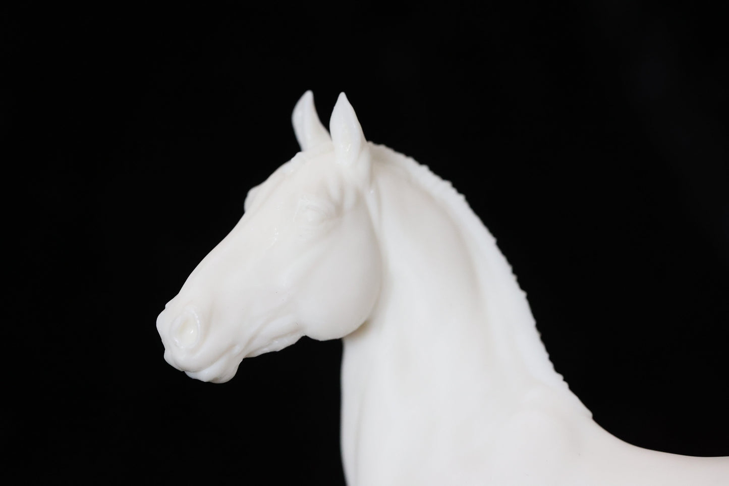 Classic scale Grade horse / Cob "Brutus" - White resin ready to paint - Pre - Order