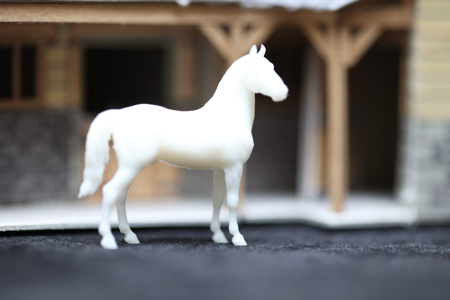Micro Grade horse / Cob "Brutus" - White resin ready to paint - Pre - Order