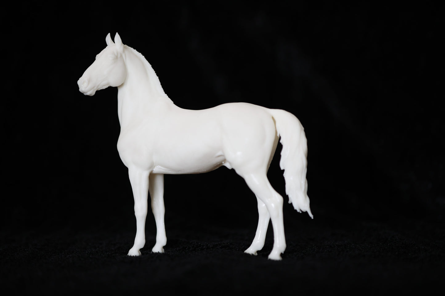 Classic scale Grade horse / Cob "Brutus" - White resin ready to paint - Pre - Order