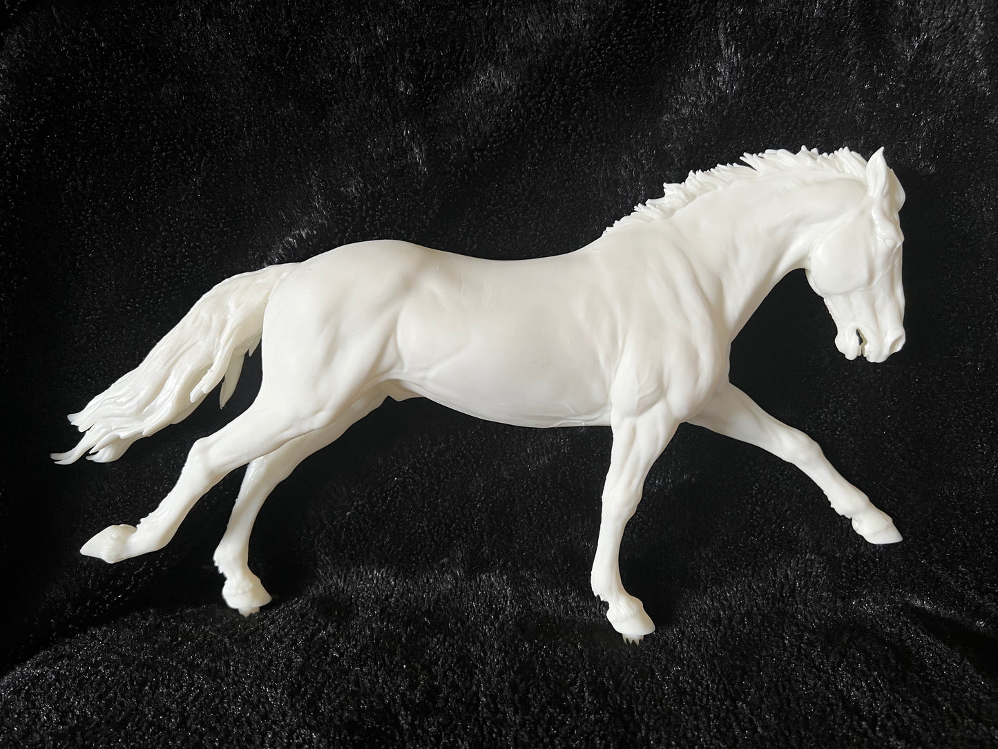 Traditional ltd to 10 Performance friendly Renegade running stallion - White resin ready to paint - Pre - Order
